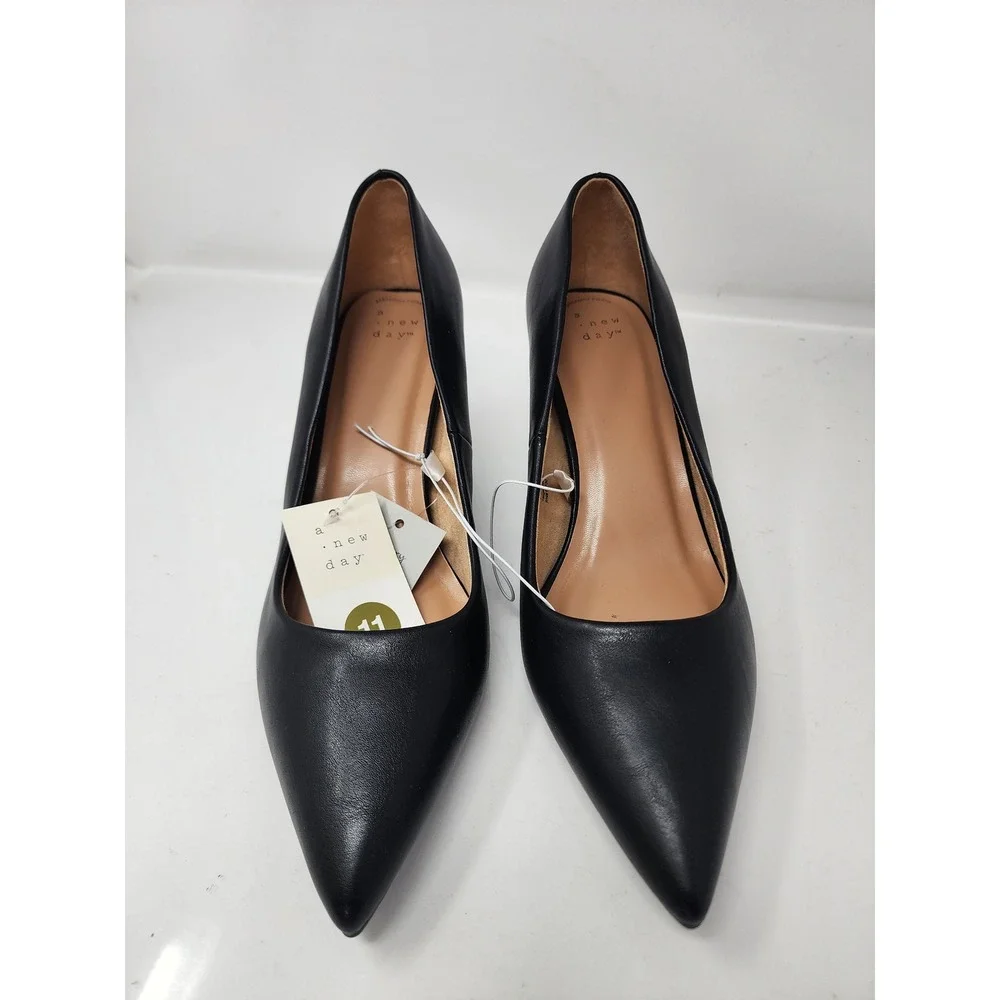 A New Day Womens Pumps Black Faux Leather Memory Foam Casual Size 11